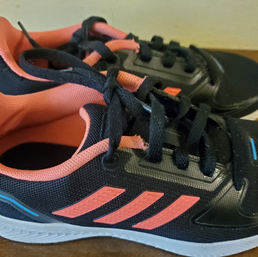Kids Addias athletic sneakers size 1